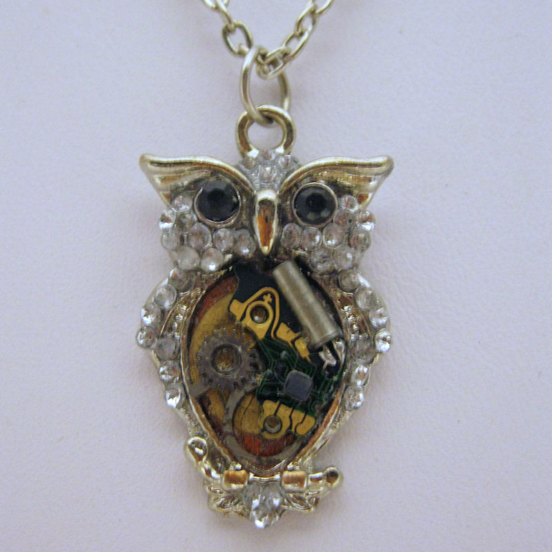 Whoooo s In The Know Hillary s Handmade